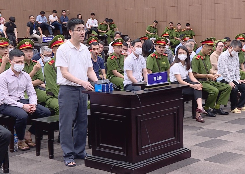 Tòa kết luận: Hoàng Văn Hưng nhận chiếc cặp khóa số đựng 450.000 USD