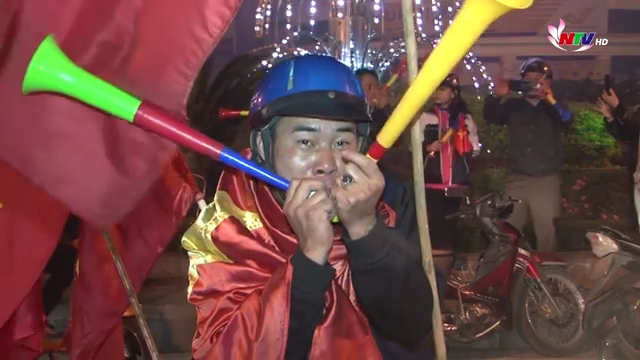 Những màn ăn mừng chiến thắng tại Vinh