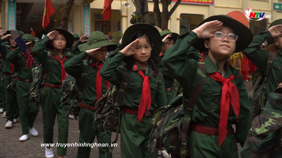 Thiếu nhi Nghệ An: Ngày hội hóa trang chiến sỹ nhỏ Điện Biên – Người anh hùng nhỏ tuổi