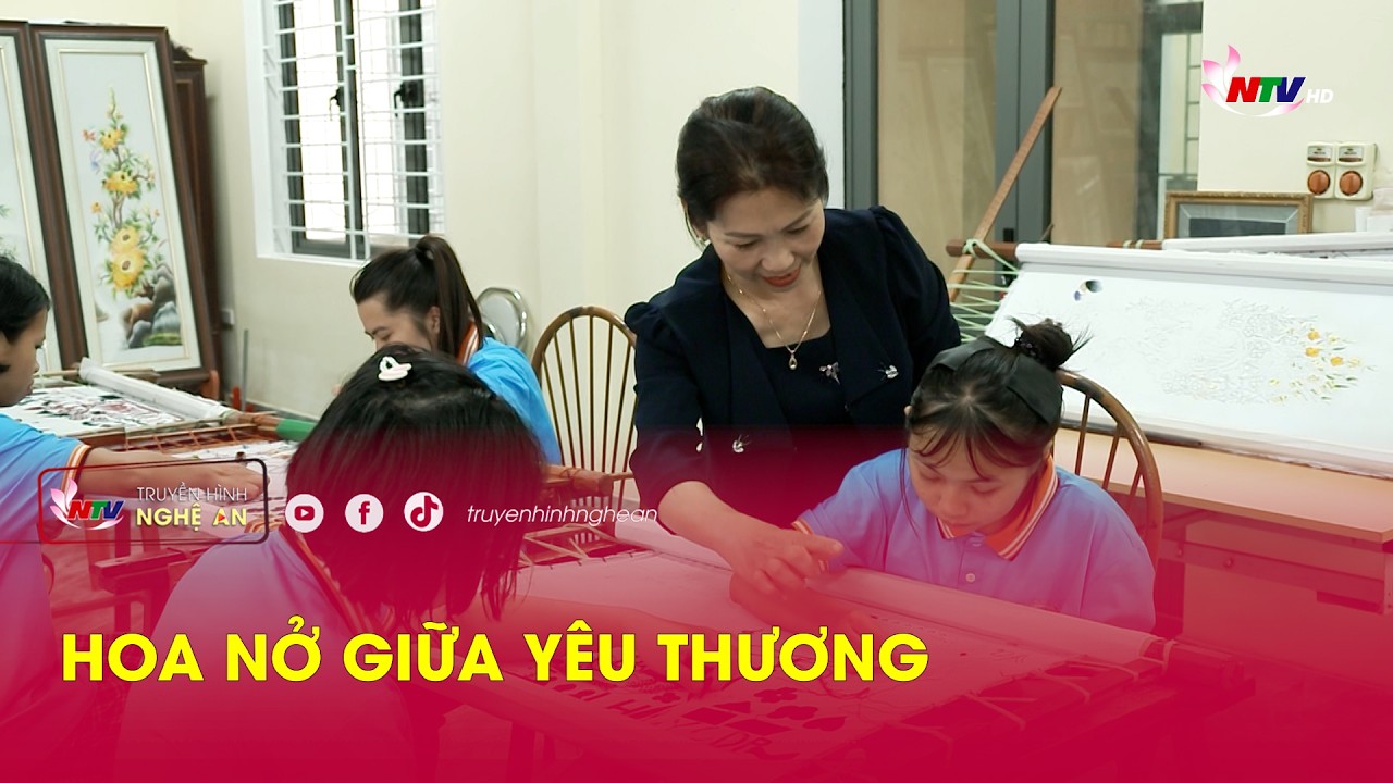 Hoa nở giữa yêu thương