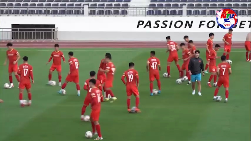 Bản tin thể thao: Đội tuyển Việt Nam tập luyện chuẩn bị AFF Cup 2020
