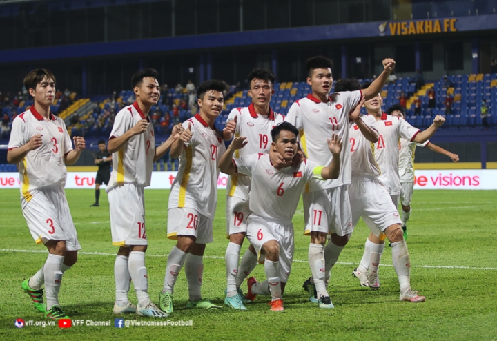 U23 Việt Nam thua U23 Thái Lan 7 bàn vẫn vào bán kết U23 Đông Nam Á