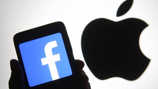 Apple, Facebook bị lừa giao thông tin khách hàng cho tin tặc