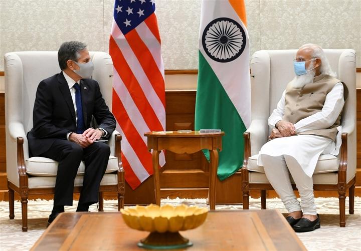 Sang Ấn Độ, Ngoại trưởng Mỹ tặng quà trị giá 25 triệu USD