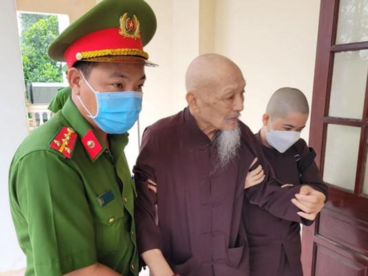 Xét xử vụ “Tịnh thất Bồng Lai”: Lê Tùng Vân và đồng phạm bị đề nghị án tù