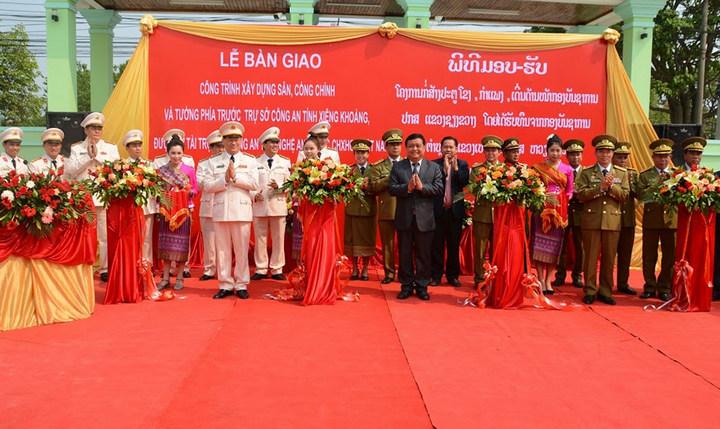 Công an Nghệ An hỗ trợ 3,5 tỷ đồng xây dựng trụ sở Công an tỉnh Xiêng Khoảng, CHDCND Lào