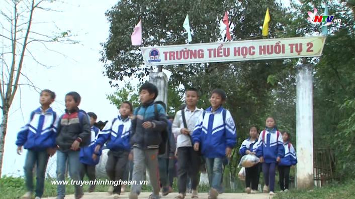 Thắp sáng ước mơ cho những trẻ em nghèo vùng cao