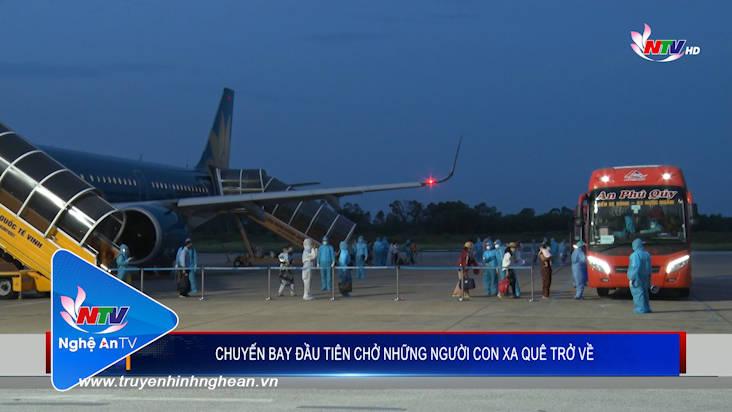 Chuyến bay đầu tiên chở những người con xa quê trở về