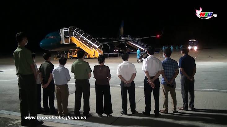 Nghệ An: Nỗ lực hỗ trợ con em địa phương tại tâm dịch phía Nam