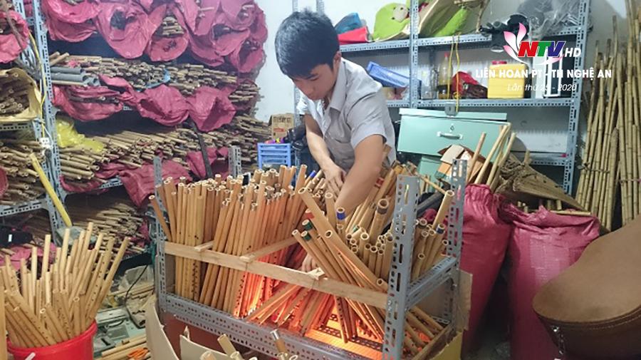 Đằng sau tiếng sáo