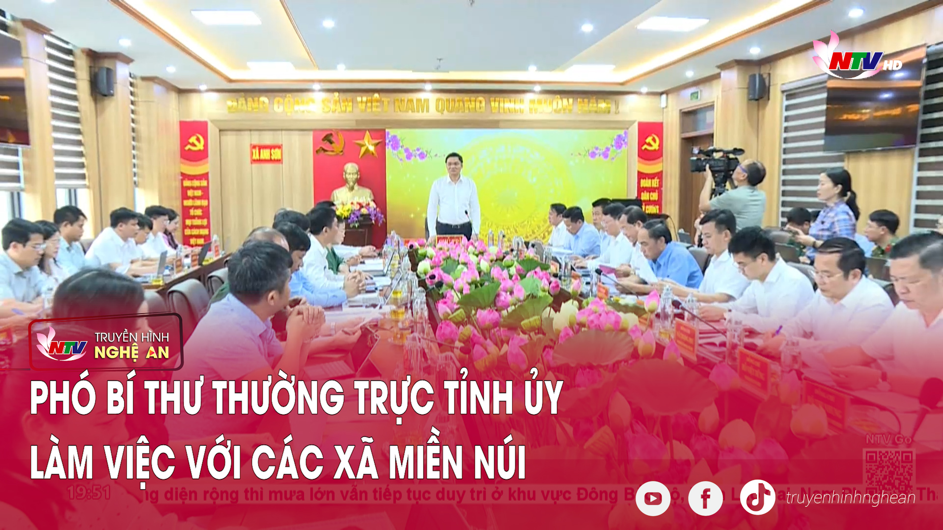 Phó Bí thư Thường trực Tỉnh ủy làm việc với các xã miền núi